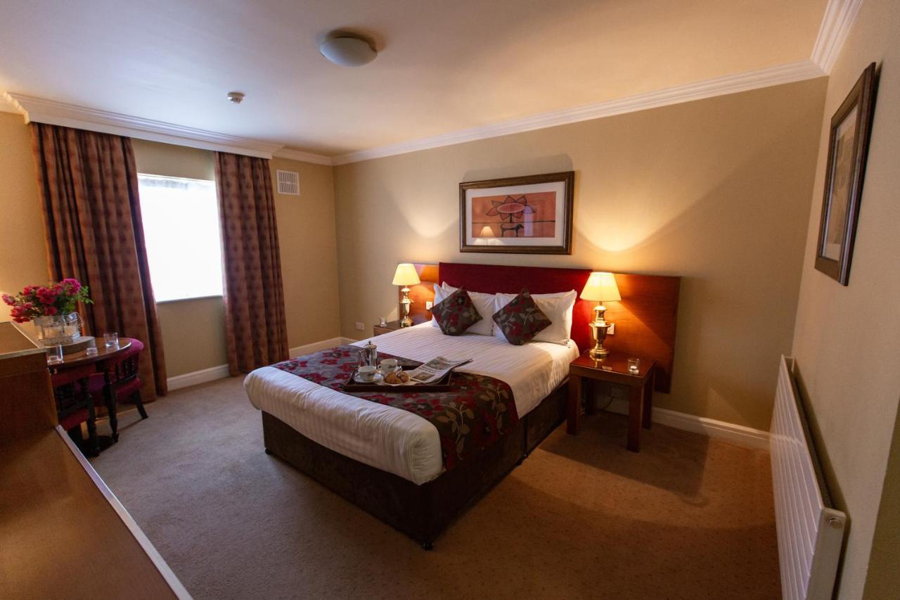 Hamlet Court Hotel Johnstown Bridge Buitenkant foto