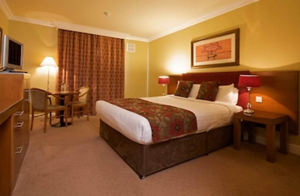 Hamlet Court Hotel Johnstown Bridge Buitenkant foto