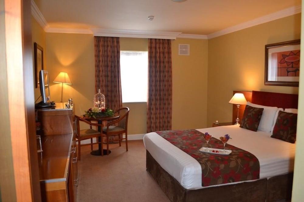 Hamlet Court Hotel Johnstown Bridge Buitenkant foto